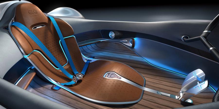 Интерьер Mercedes-Benz Vision EQ Silver Arrow 2018 года  (фото 30 из 34)